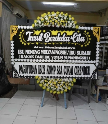 Papan Bunga di Stasiun Gambir